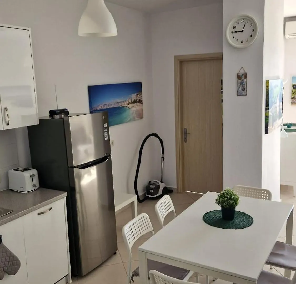Joanna Sea View Apartment Sarande